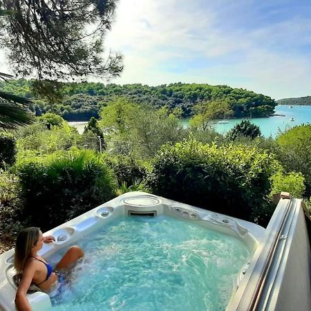 Calm Sea View Apartment Баньоле Екстериор снимка
