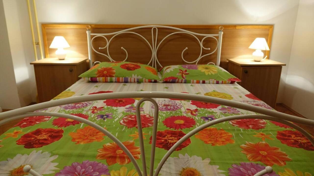 Calm Sea View Apartment Баньоле Екстериор снимка
